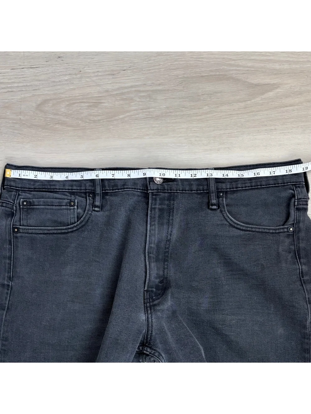 Levi's 569 Men's W36 Black Denim Cut Off Jorts Shorts Raw Hem Loose Fit